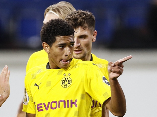 足球场上机 足球场上机