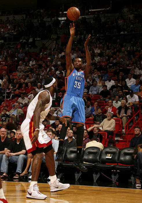 尽管对手核 尽管对手核